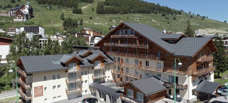 奥达利斯小木屋白色的住宅酒店(Odalys L'Ours Blanc Résidence)图片