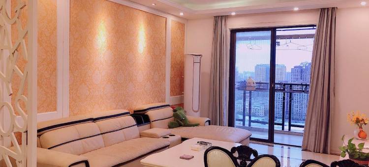 房东小雅雅公寓(江苏路分店)图片