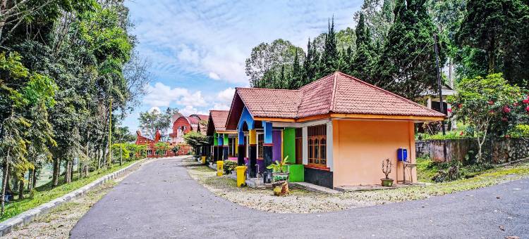 O 伊曼旅游公园二号酒店，靠近西廷佐伊曼旅游公园(Hotel O Taman Wisata Iman II Near Taman Wisata Iman Sitinjo)图片