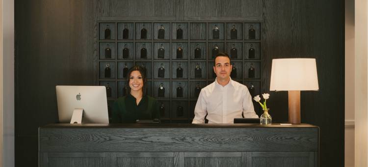 八月酒店(August)图片