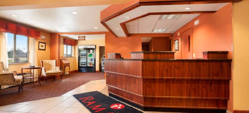 威斯康星戴尔华美达酒店(Ramada by Wyndham Wisconsin Dells)图片