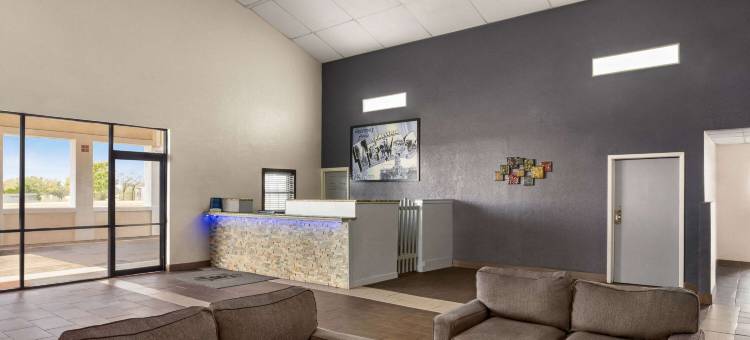 盖恩斯维尔速8酒店(Super 8 by Wyndham Gainesville TX)图片