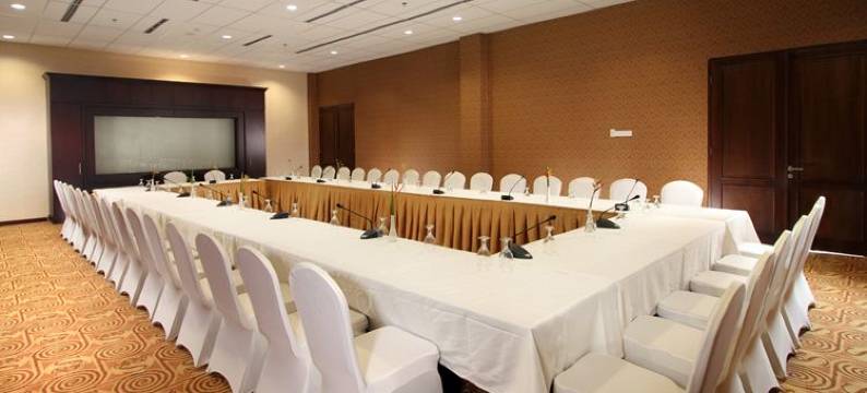 苏丹拉贾​​酒店，会展娱乐(Sutan Raja Hotel & Convention Centre Manado)图片