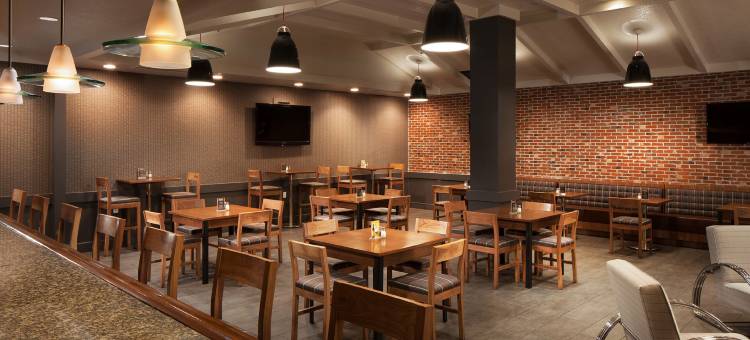 圣何塞机场万怡酒店(Courtyard San Jose Airport)图片