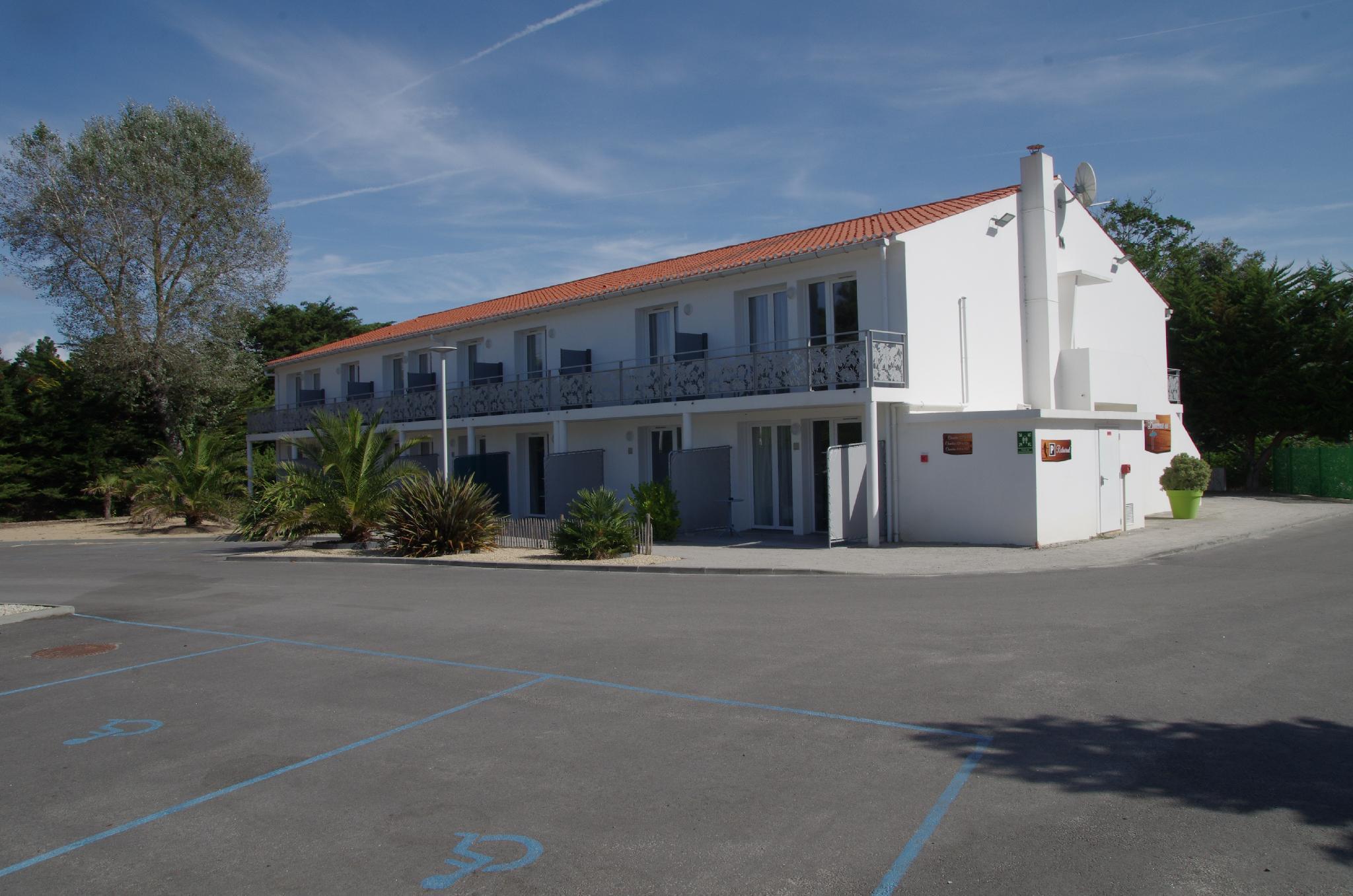 Vent d'Eden Park Hôtel Over view