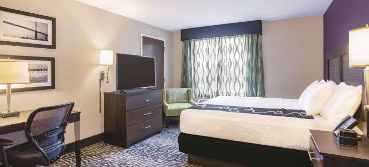克利尔沃特南舒适套房酒店(Comfort Inn & Suites Clearwater South)图片