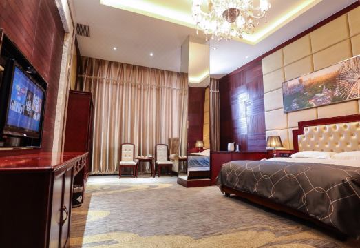 Yiheng Sunshine Boutique Hotel (Zhuanghe Huanghai Street) Hotel Overview