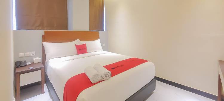 红门酒店普拉斯@UNO美拉克街萨马林达(RedDoorz Plus @ Uno Jalan Merak Samarinda)图片