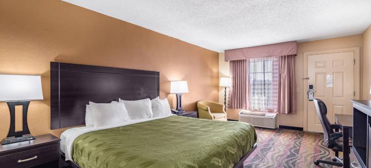 哈迪维尔凯艺套房酒店-萨凡纳北(Quality Inn & Suites Hardeeville - Savannah North)图片