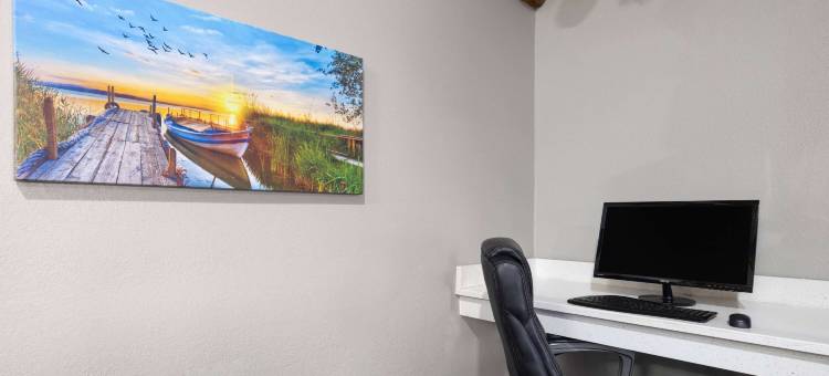 斯图尔特美吟温德姆酒店(AmericInn by Wyndham Stuart)图片