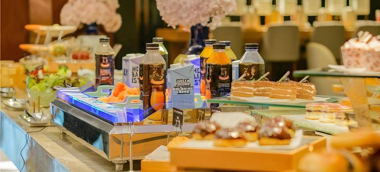 宜尚PLUS酒店(太原万达广场火车站店)图片
