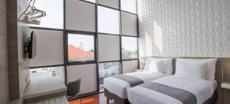 阿利马尔普瑞米尔酒店(Alimar Premier Hotel)图片