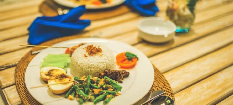 伊布斯海滩酒店(Ibus Beach Hotel)图片