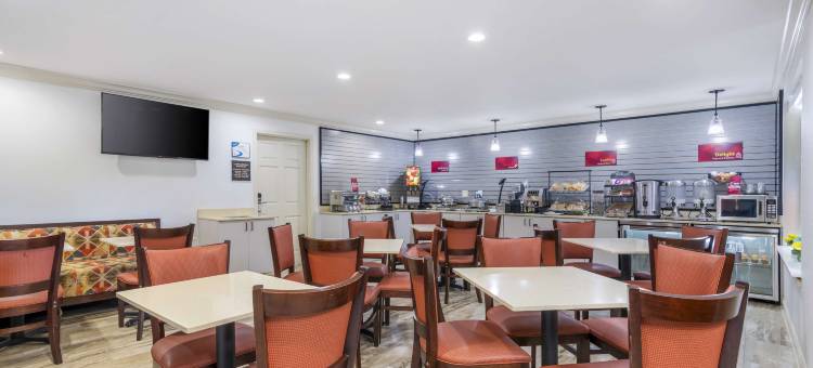 拉尼尔湖/盖恩斯维尔贝斯特韦斯特优质套房酒店(Best Western Plus Lake Lanier Gainesville Hotel  Suites)图片