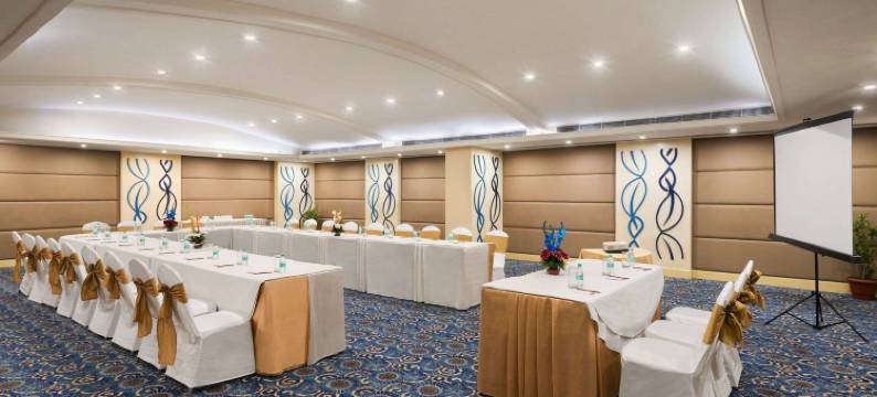 贾朗达尔市中心温德姆华美达酒店(Ramada by Wyndham Jalandhar City Centre)图片