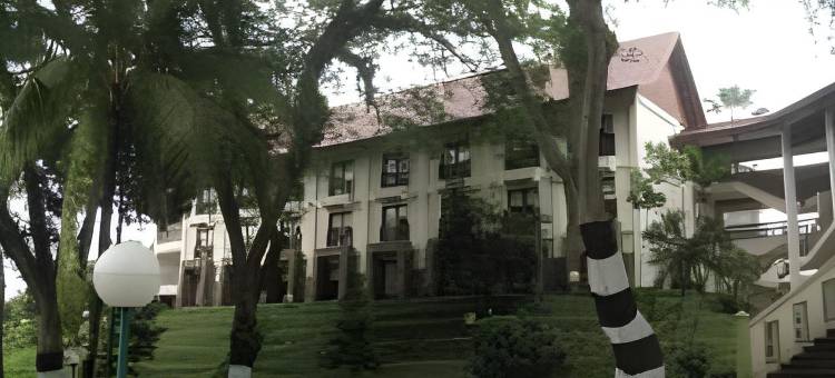 拉图度假酒店(Ratu Hotel & Resort)图片