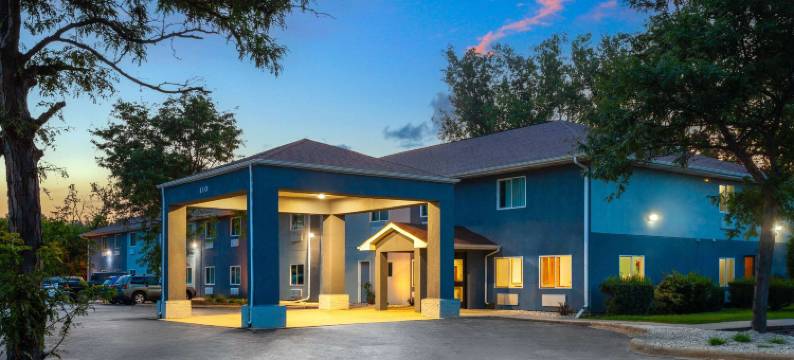 麦克亨利速 8 酒店(Super 8 By Wyndham Mchenry)(Super 8 by Wyndham McHenry/Fox Lake Area)图片