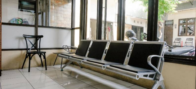 OYO Life 2744 Qudsi宾馆(OYO Life 2744 Guest House Qudsi)图片