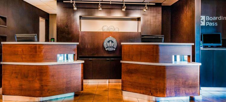 罗利瑰珀翠谷万怡酒店(Courtyard Raleigh Crabtree Valley)图片