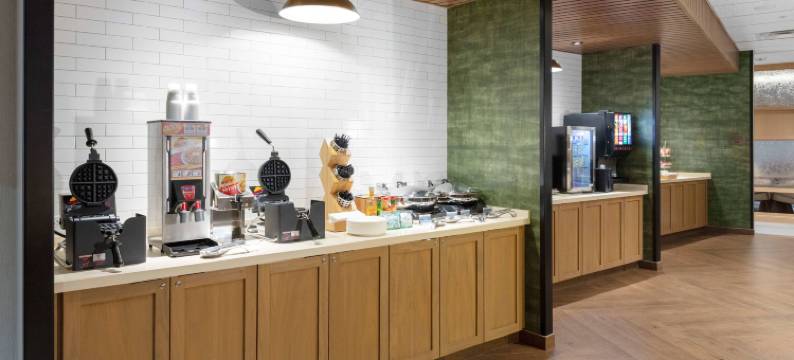 梅德福万枫酒店及套房(Fairfield Inn & Suites Medford)图片