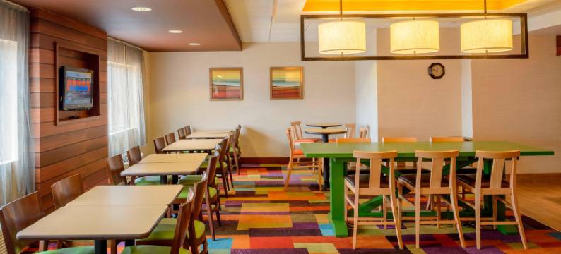 乔普林万豪万枫酒店(Fairfield Inn Joplin)图片