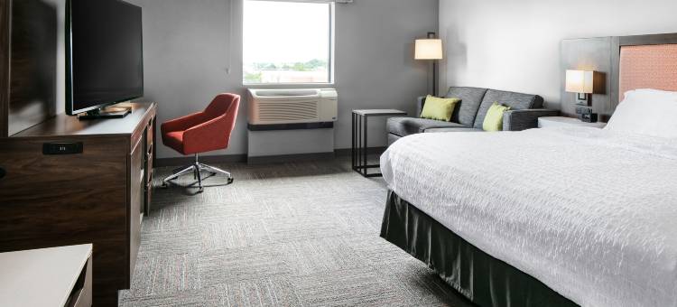 西本德欢朋套房酒店(Hampton Inn & Suites West Bend)图片