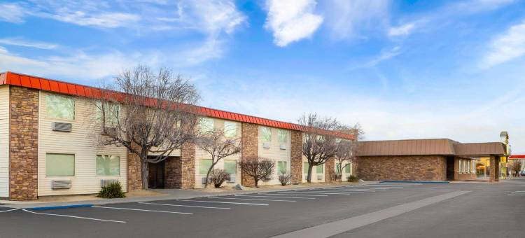 法伦温德姆速8酒店(Super 8 by Wyndham Fallon)图片