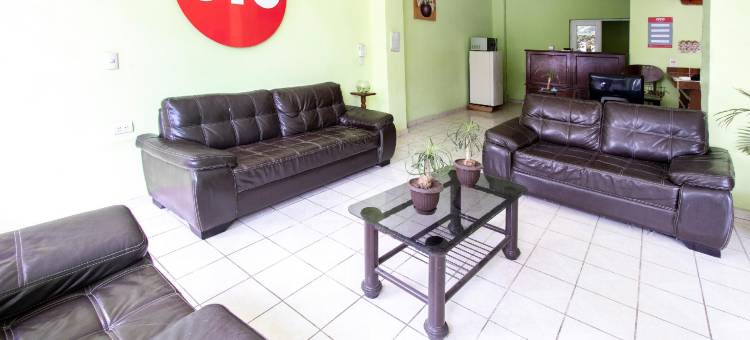 OYO Hotel Estacion，José Cardel，中央革命公园酒店(OYO Hotel Estacion,José Cardel,Parque Central Revolución)图片