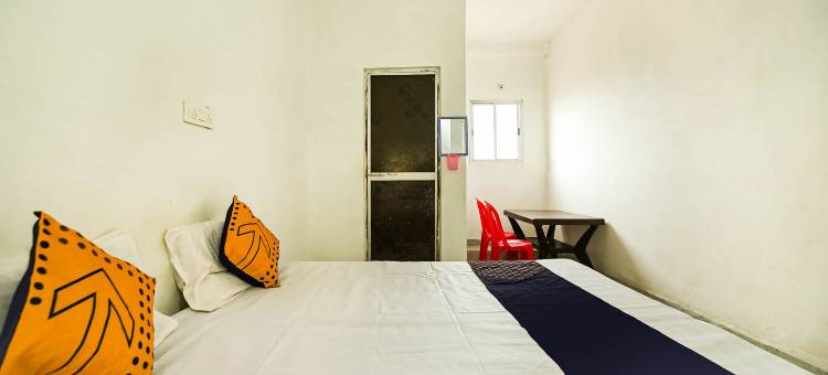 Spot on Krishna Market and Lodge图片