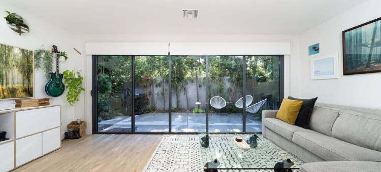 现代-长滩市中心度假屋!(Modern Home - steps from downtown LB!)图片