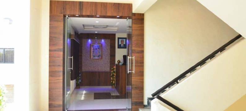 这新假日酒店(The New Holiday Inn)图片