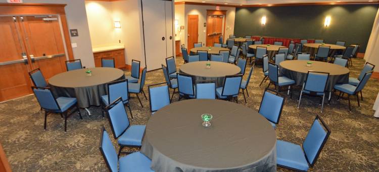 萨拉托加泉市中心欢朋套房酒店(Hampton Inn & Suites Saratoga Springs Downtown)图片