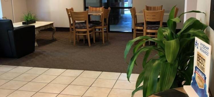 蒂伯维尔-拜洛希速8酒店(Super 8 by Wyndham Diberville Biloxi Area)图片