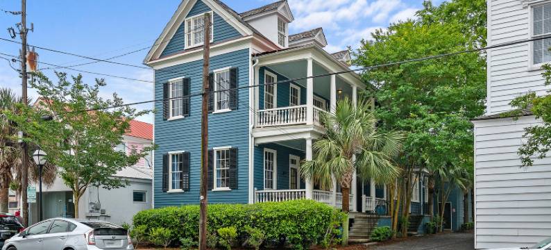 Charming Coastal Retreat and Central Location - Inviting Getaway图片