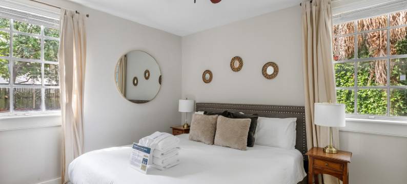 Charming Coastal Retreat and Central Location - Inviting Getaway图片