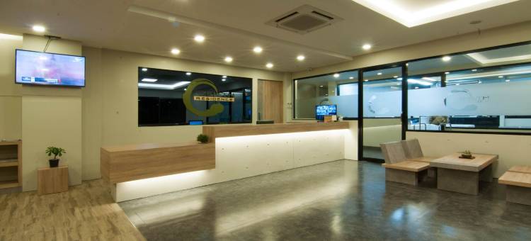 天顶公寓酒店(The Zenith Residence Hotel)图片
