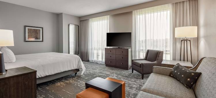 琼斯伯勒红太狼希尔顿大使套房酒店及会议中心(Embassy Suites Jonesboro Red Wolf Convention Center)图片