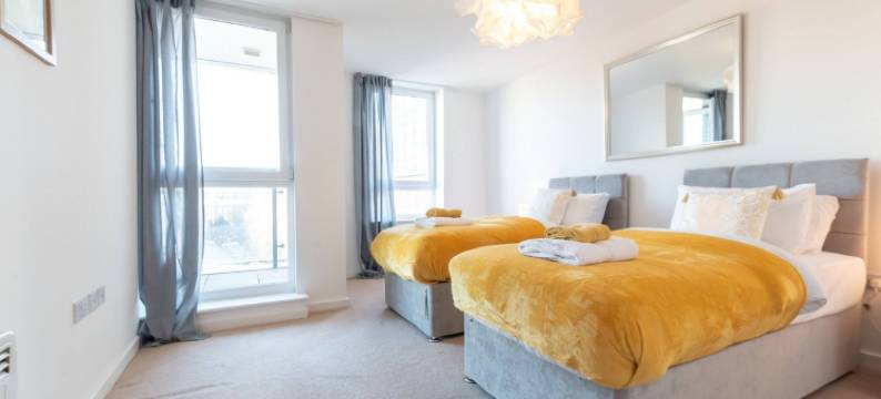 南安普敦城市观温布利斯公寓(CityView Apt Empress Heights Southampton)图片