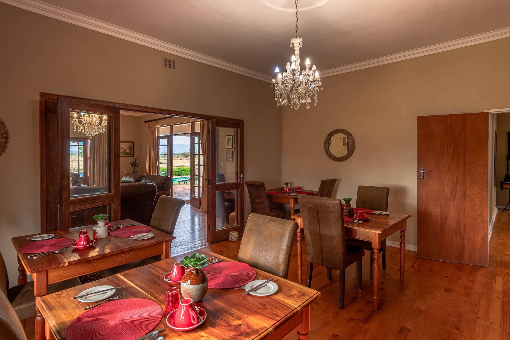 Mooiplaas GuesthouseOver view