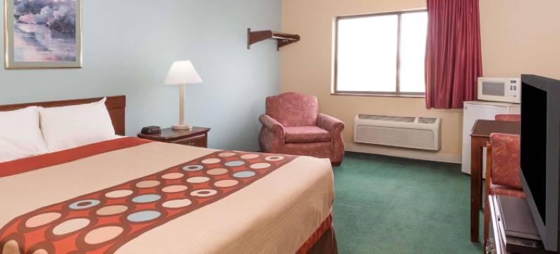 伍德斯托克速8酒店(Super 8 by Wyndham Woodstock)图片