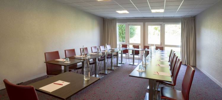 宜必思克雷伊苏尔奥斯酒店(Ibis Creil-Sur-Oise)图片