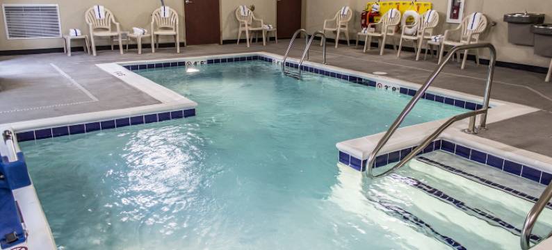 鹅卵石套房酒店-奇珀瓦福尔斯(Cobblestone Hotel & Suites - Chippewa Falls)图片