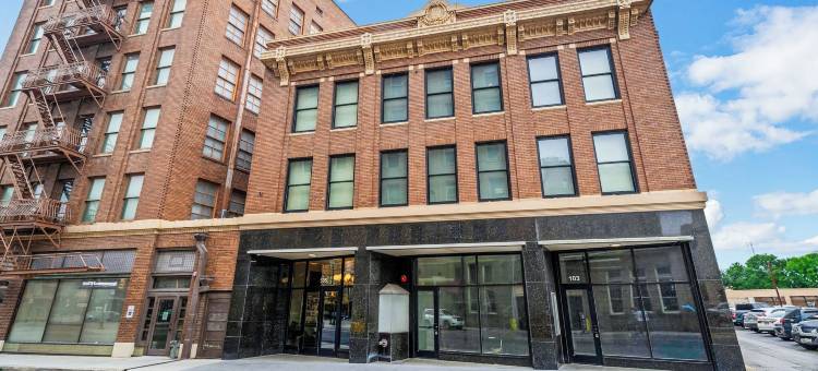 佩兰光(La Luz)图片