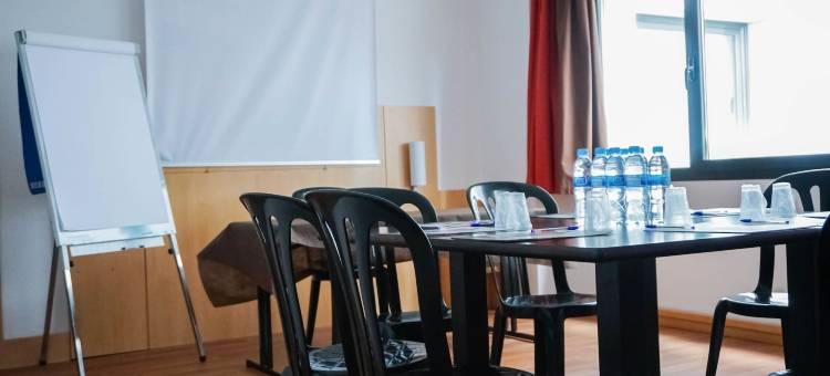 宜必思吉罗那布拉瓦海岸酒店(Ibis Girona Costa Brava)图片