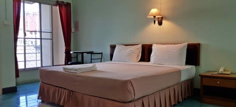 布萨文酒店(Boonthavon)图片