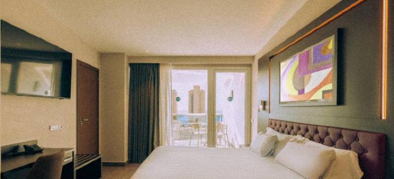 玛丽娜酒店(Marina Resort Benidorm - the Original Benidorm Vibe)图片