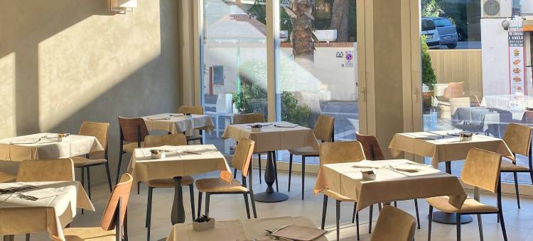 切奇纳海滩酒店(Hotel Cecina Beach)图片
