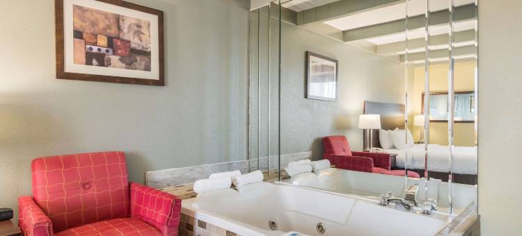 郊区长住酒店(Suburban Studios Buffalo Airport)图片