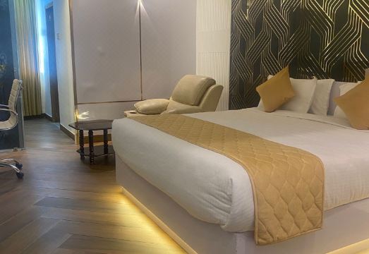 Hotel Royal StayHotel Overview