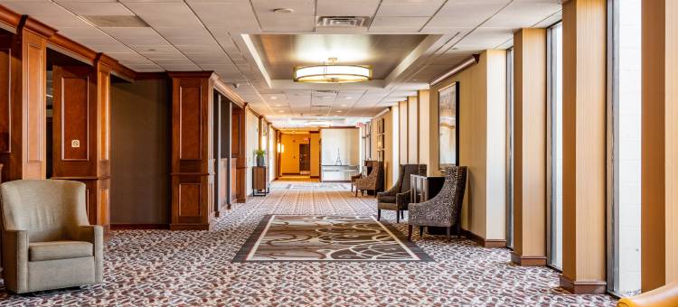 奥马哈/西道奇温德姆速酒店(Wyndham Omaha/West Dodge)图片